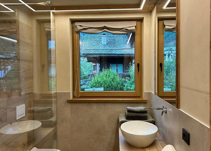 Pierita Stue Timo E Taneda بورمْيو