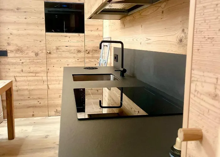 Pierita Stue Timo E Taneda * بورمْيو