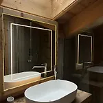 Pierita Stue Timo E Taneda *